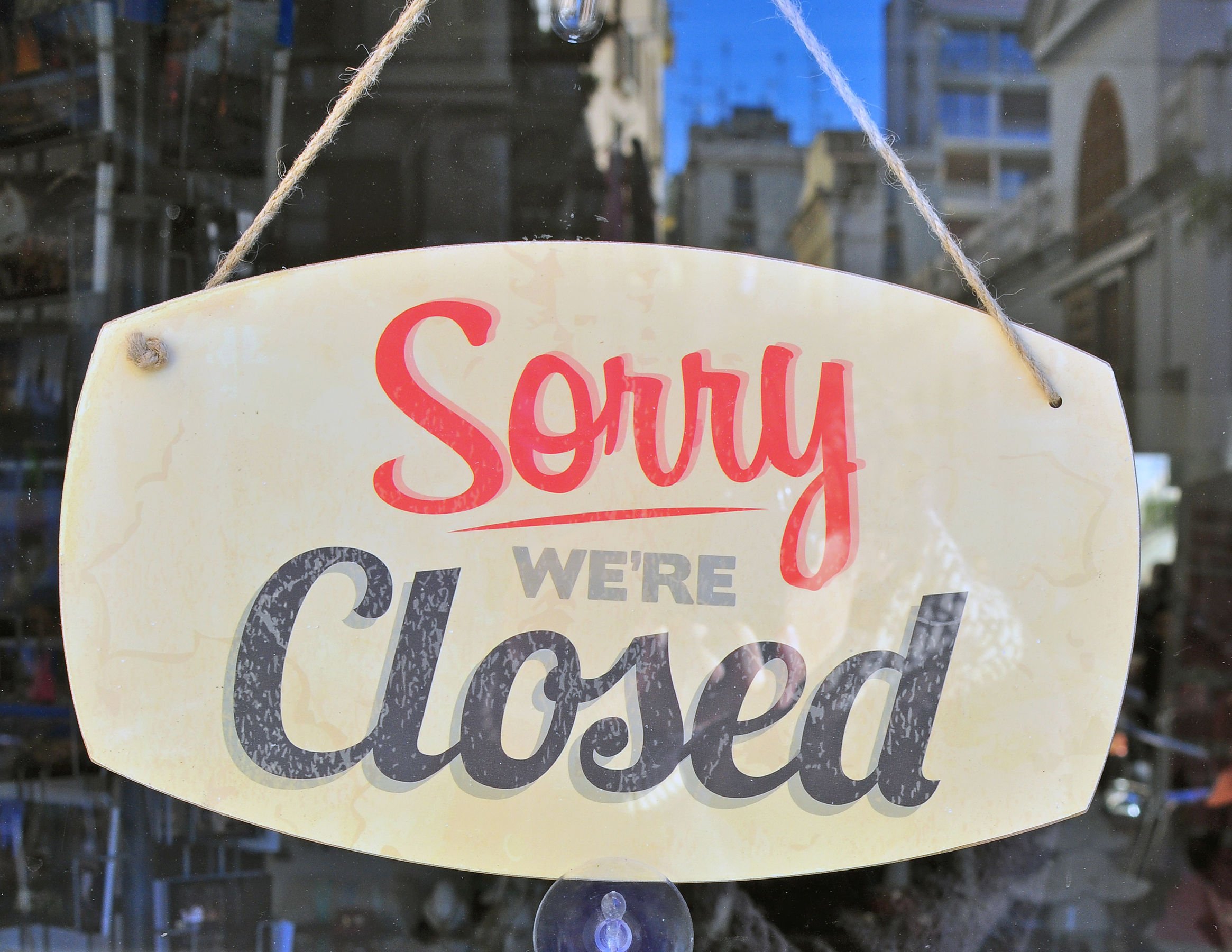 01 25 Ye Olde Curiosity Shop