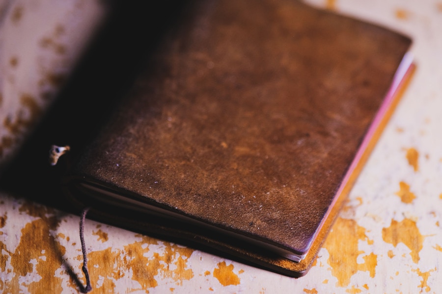 Renovaré | How to Start a Prayer Journal - Richard J. Foster