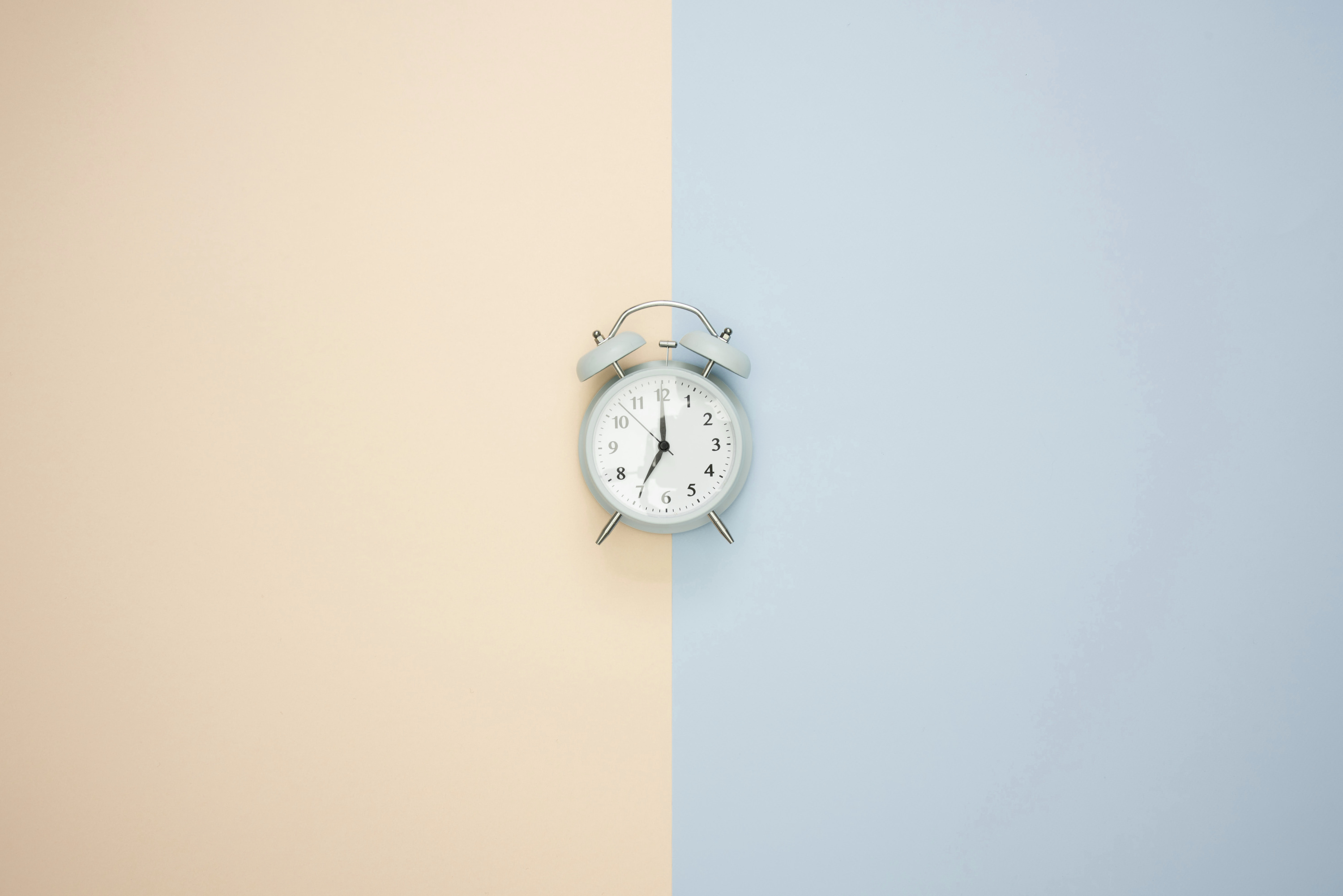 Clock on Split Color BG